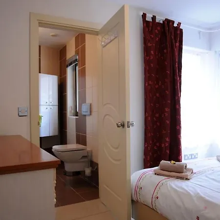 Lägenhet , Ring Of Kerry 2 Bed 2 Bathrooms